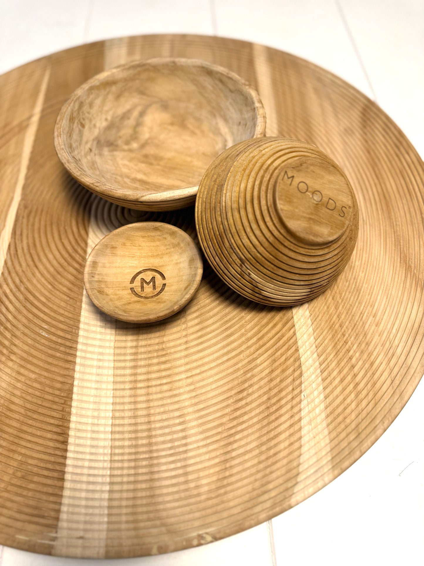 Rond Eiken dienblad incl. 3 bakjes