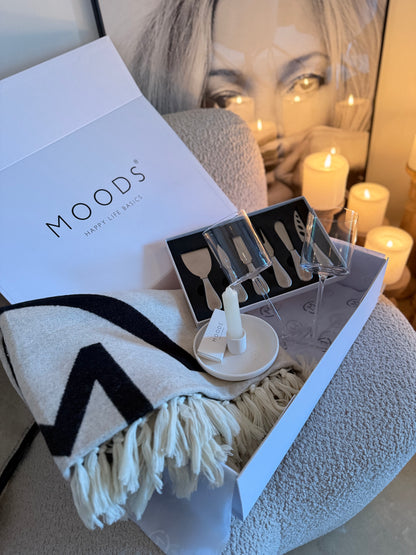 Moods set voor hem en haar